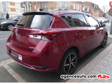 Toyota Auris — 17